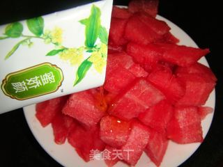 冰镇蜂蜜西瓜的做法步骤：5