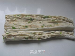 麻香葱油饼的做法步骤：7
