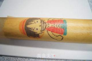 海贼王--路飞彩绘蛋糕卷的做法步骤:16
