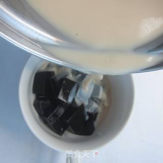 仙草冻奶茶的做法步骤:6