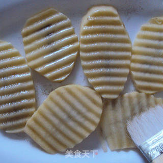 黑椒烘土豆片的做法步骤:12