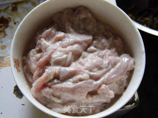 老坛酸菜肉丝米线-----轻松在家做的做法步骤:3