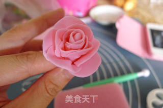 翻糖玫瑰的做法步骤:32