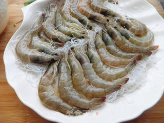 蒜蓉粉丝蒸虾的做法步骤：4
