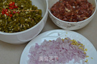 肉末酸豆角的做法步骤:2