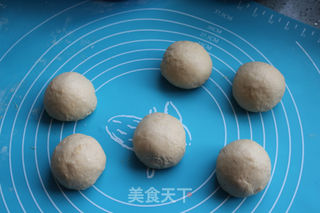 菠萝翻转红糖面包的做法步骤:7