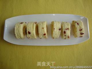 蔓越莓蛋糕卷的做法步骤:28