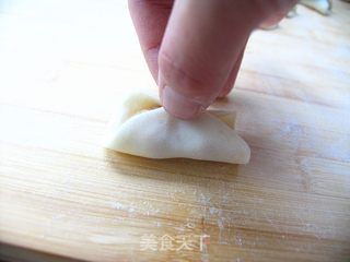 轻松自制有爱的营养早餐——鲜肉锅贴的做法步骤:8