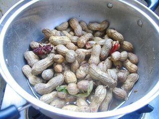见到它就想起了你——盐水花生的做法步骤:8