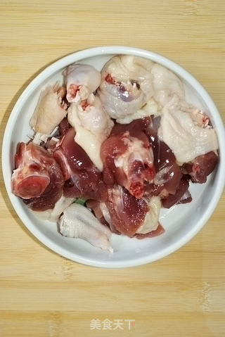 剁椒蒸鸭腿的做法步骤:4