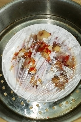 剁椒蒸鸭腿的做法步骤:11