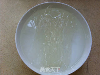 蒜蓉粉丝蒸扇贝的做法步骤:3