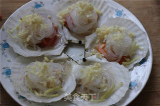 蒜蓉粉丝蒸扇贝的做法步骤:6