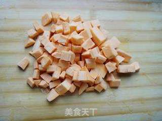 牛奶红薯羹的做法步骤:2