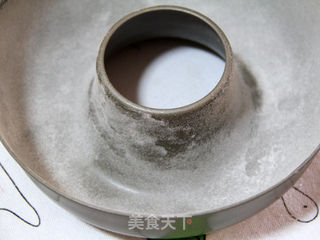 莓果酸奶戚风蛋糕的做法步骤:7