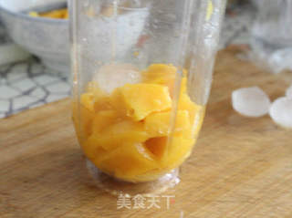 芒果雪冰的做法步骤:4