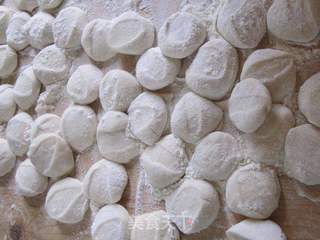 小白菜香菇虾饺的做法步骤：21