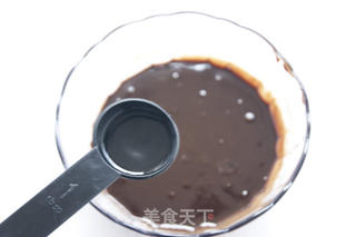 七夕节最具代表的暖心蛋糕——巧克力熔岩蛋糕的做法步骤:7