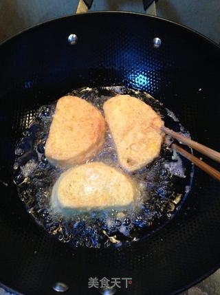 炸馒头片夹臭豆腐的做法步骤:7