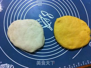 奶香南瓜双色馒头的做法步骤:5