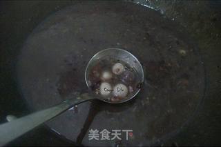 甜品早餐之“双色丸子黑米粥“的做法步骤:6
