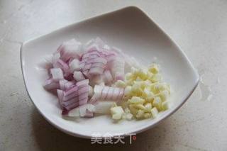黑椒猪肉炒乌冬面的做法步骤:2