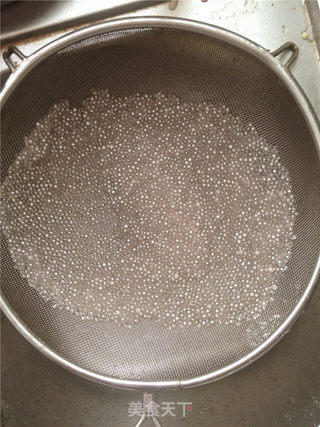 水果飘香----双色椰浆西米露的做法步骤:3