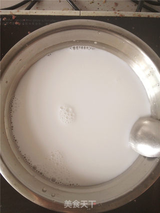 水果飘香----双色椰浆西米露的做法步骤:6