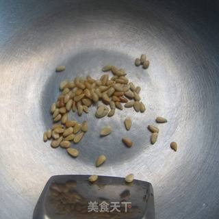 松仁玉米的做法步骤:2