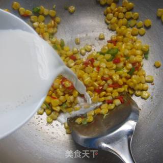 松仁玉米的做法步骤:7
