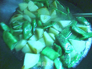 土豆炖油豆角的做法步骤:4
