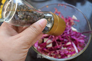 紫甘蓝鸡蛋沙拉的做法步骤:9