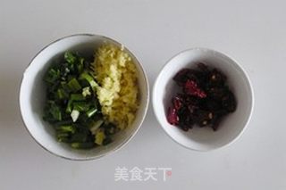 让你胃口大开i的下饭菜——冬高菜烧鱼块的做法步骤:3