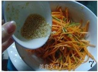 凉拌胡萝卜丝的做法步骤:7