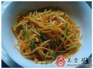 凉拌胡萝卜丝的做法步骤:8