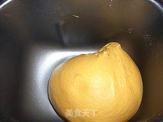 南瓜枣泥菊花面包的做法步骤:4