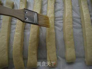 蛋奶条的做法步骤:7