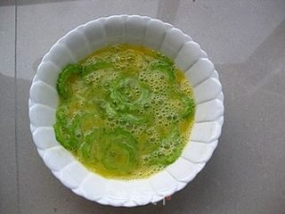清热解暑菜---苦瓜煎蛋的做法步骤:6