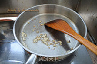百合小炒的做法步骤:4