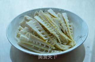 剁椒春笋的做法步骤:3