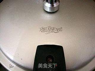 入秋的营养好汤--------【花生玉米排骨汤】的做法步骤:11