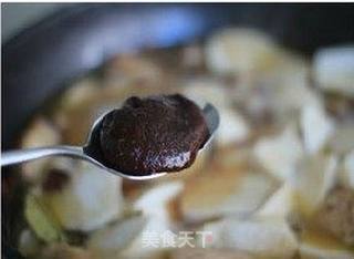 大热天吃香而不腻五花肉的完美做法——杏鲍菇韩味红烧肉的做法步骤:12
