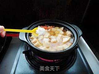番茄鸡枞油煮凉粉的做法步骤:6