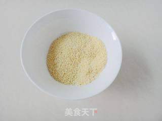 胡萝卜小米汁的做法步骤:2