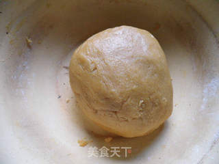 中秋提前预热———————【传统豆沙月饼】的做法步骤:6