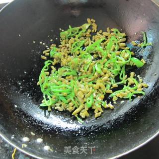 青椒咸豆角的做法步骤：4