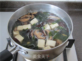 香菇海带味增汤的做法步骤:12
