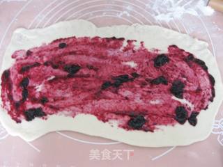 奶香蓝莓卷的做法步骤:7