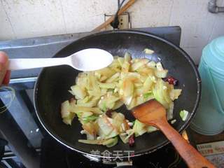 醋溜西瓜皮的做法步骤:8