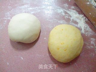 【仿真班戟】南瓜馒头的做法步骤:6